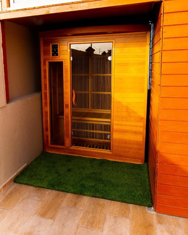 Evasion En Plein Coeur De La Ville Studio Jacuzzis Sauna Et Piscine Au Centre De Port-Louis Exteriér fotografie